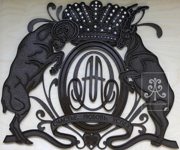 Семейный герб с инициалами