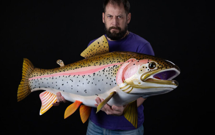 Радужная форель из стеклопластика